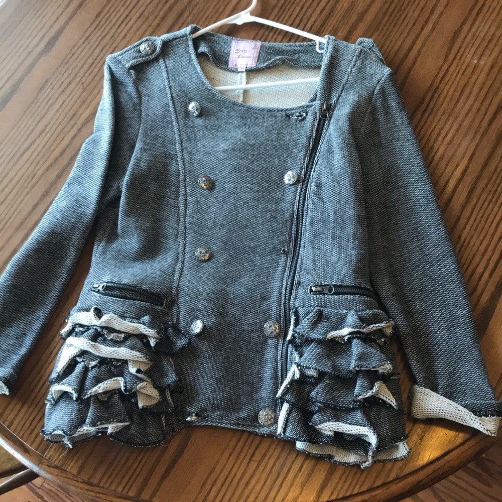 Young Essence Ruffled Coat